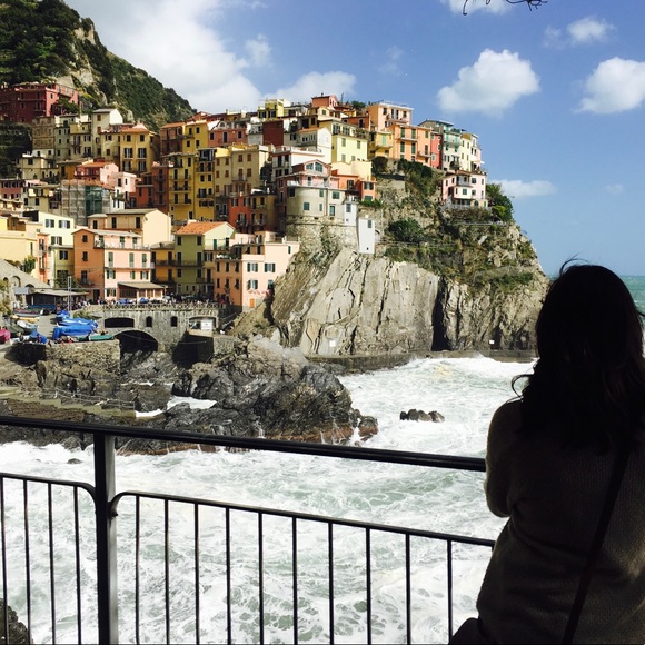 Meet your Posher, Stephanie - Picture 1 of 2